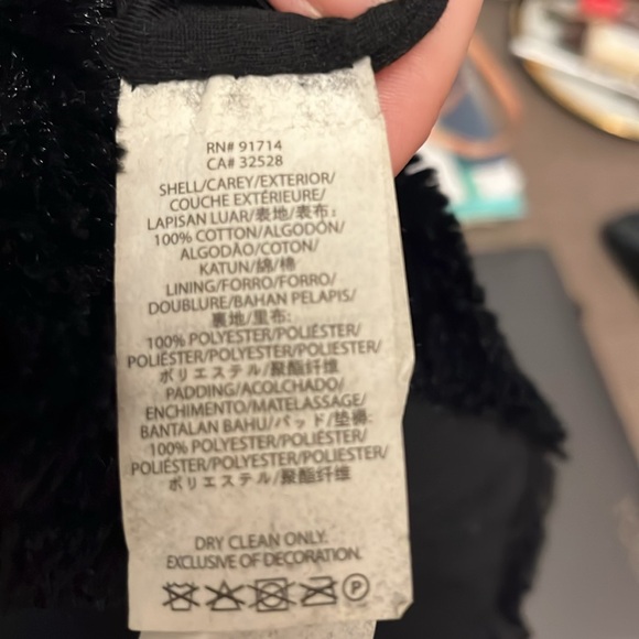 EUC Armani Exchange Reversible Faux Fur Vest Size Medium ptp 15” - Picture 5 of 6